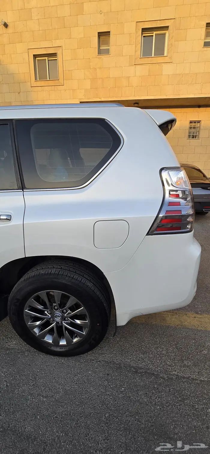 جيب لكزس GX460 2010 18