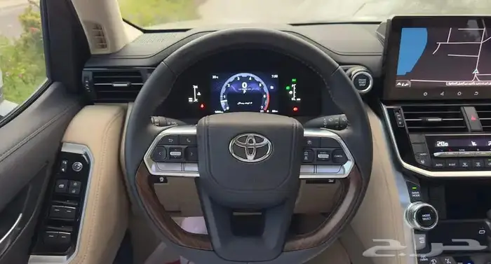 تويوتا لاندكروزر 2025 سعوديGXR_4 فل ممشي 3 الف km 17