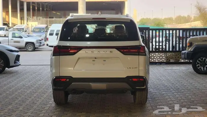 لكزس 600 LX فل كامل 2025 كاش وأقساط 6