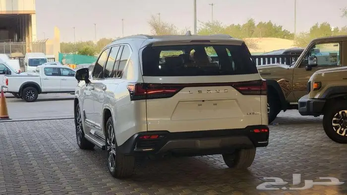 لكزس 600 LX فل كامل 2025 كاش وأقساط 7