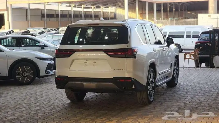 لكزس 600 LX فل كامل 2025 كاش وأقساط 8