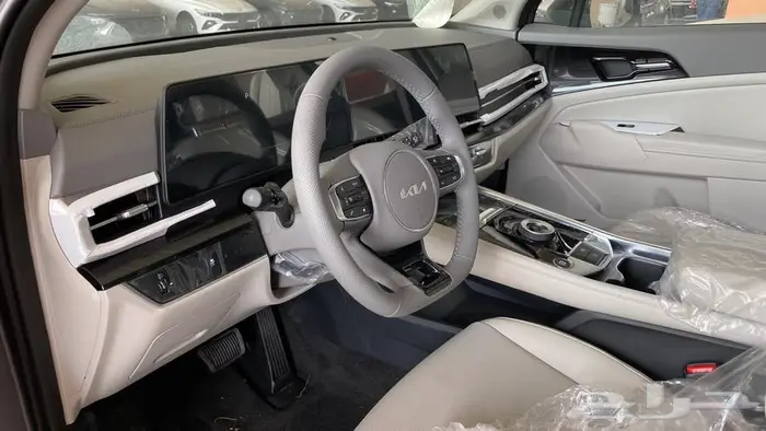 عروض العودة للمدارس   سبورتاج لارج GLS 2025 30
