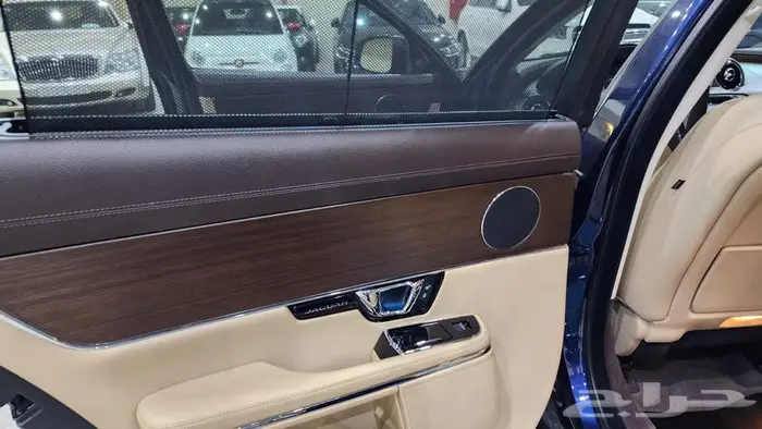 جاكور XJ 2016 15
