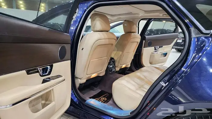جاكور XJ 2016 22