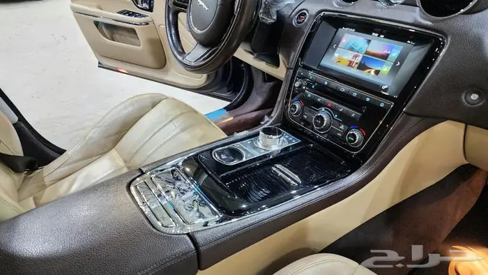 جاكور XJ 2016 13