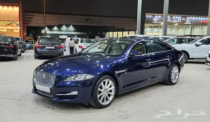 جاكور XJ 2016 2