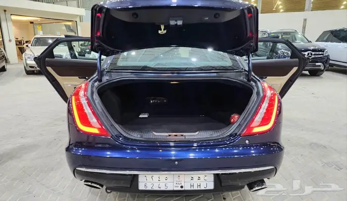 جاكور XJ 2016 25