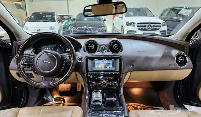 جاكور XJ 2016 16