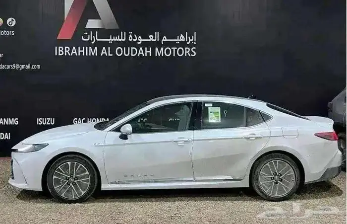 كامري بنزين و هايبرد جميع الفئات 2025 اصفااار 7