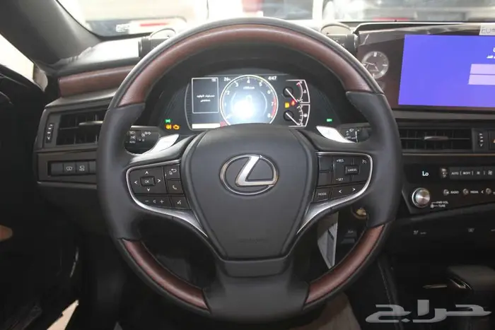 لكزس ES350 2025 12