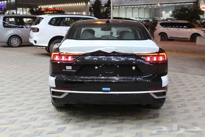 فورد تورس تيتانيوم ابيض 2025 146050 9