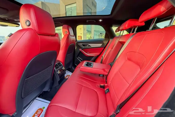جاكور F PACE SE 2021 اسود سعودي 9