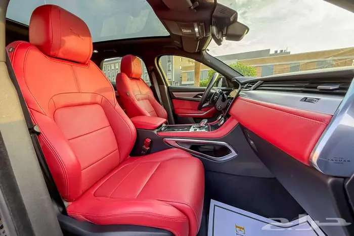 جاكور F PACE SE 2021 اسود سعودي 5