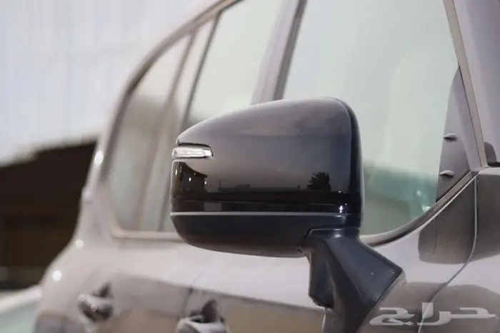 تويوتا لاندكروزر GXR4 بنزين 2025 - كاش و أقساط 4