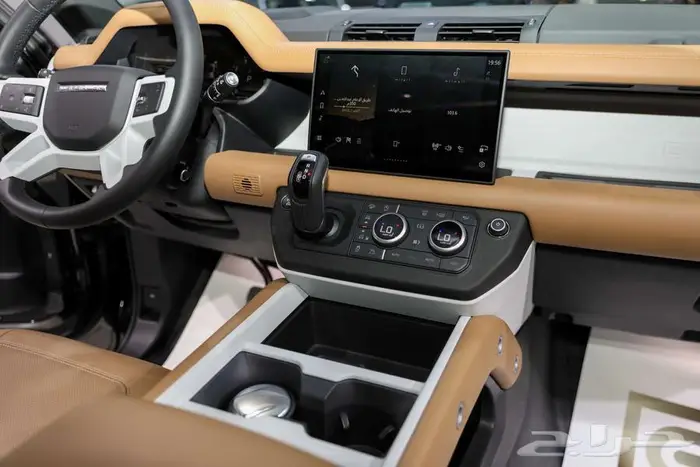 لاند روفر دفيندر HSE مواصفات X-DYNAMIC V6 موديل 2025 6