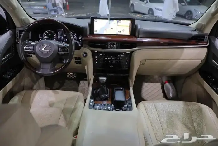 ليكزس LX 570 S فل كامل سبورت خليجي موديل 2020 11