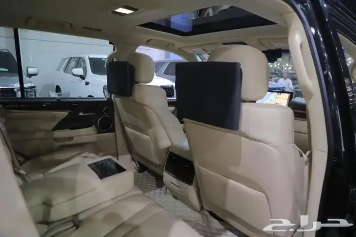 ليكزس LX 570 S فل كامل سبورت خليجي موديل 2020 14