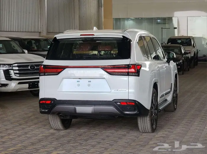 لكزس 600 LX فل كامل 2025 كاش وأقساط 5