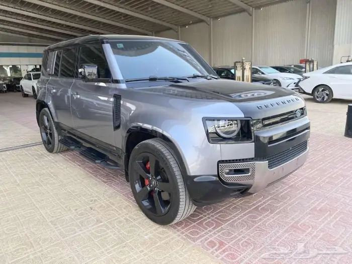 لاندروفر ديفندر 110 V6 موديل 2022 1