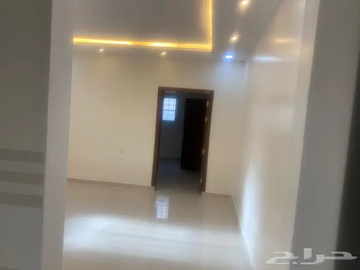 شقه للايجار في حي البيان 2
