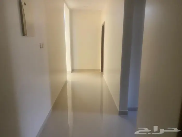 شقه للايجار في حي البيان 0