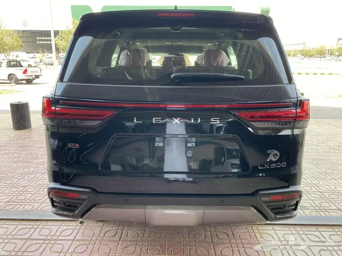 لكزس LX600 BB 2025 خليجي اسود داخلي احمر 15