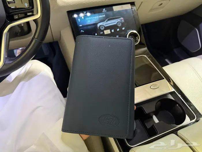 2021 لاند روفر فيلار S 19