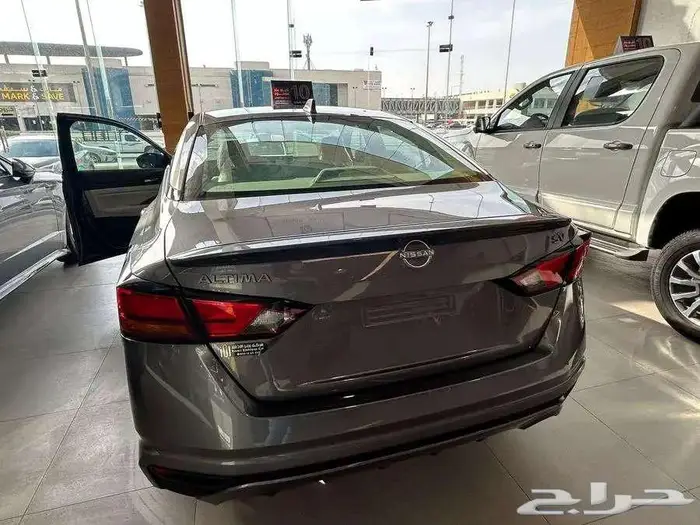 نيسان التيما نص فل وأستاندر 2025 أقساط وكاش مع تظليل وحماية 3