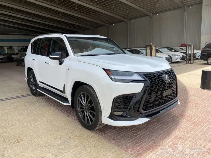 لكزس FSPORT LX600 2024بريمي 1