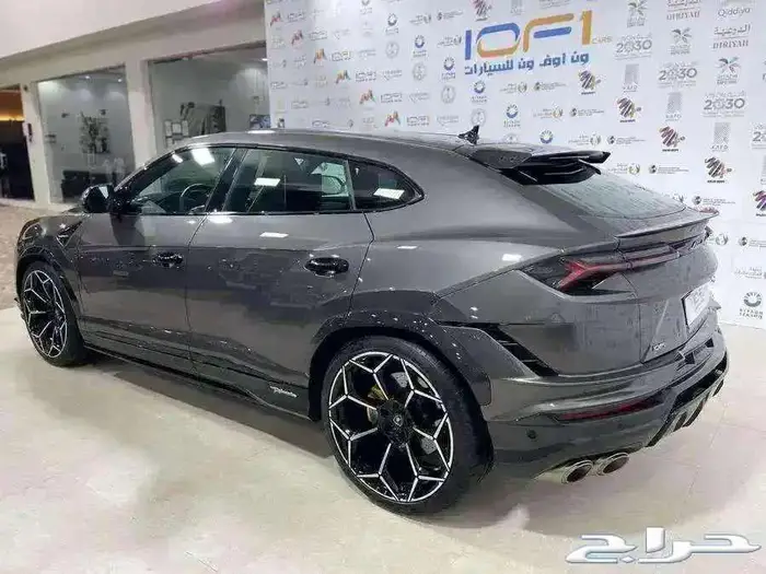 اوروس بيرفورمانتي - 2023 - 9000KM 4