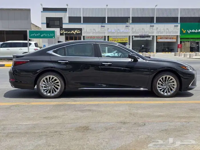 لكزس ES350DD كويتى 2025 لمبيعات الكاش والبنوك 5