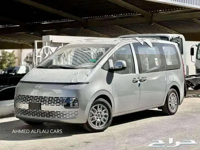 هيونداي ستاريا ديزل 9 راكب قير اتوماتيك 2025 سعودي 1