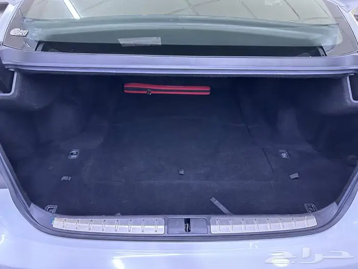 لكزس LS 500 اف سبورت 2018 بحالة المصنع مالك اول 93