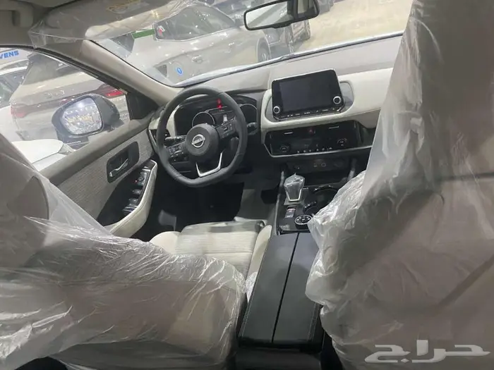 نيسان اكس تريل 7مقاعد دبل موديل 2025 نص فل 3