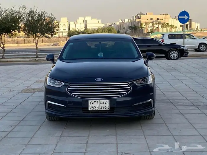 فورد تورس ستاندر 2021 1