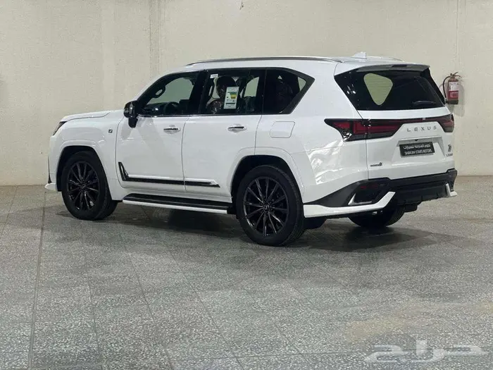 لكزس LX600 اف سبورت الساير موديل 2025اقللل سعر لكاش والبنوك 1