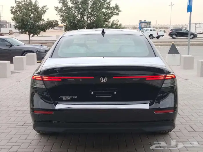 هوندا اكورد EX نص فل - 2025 14