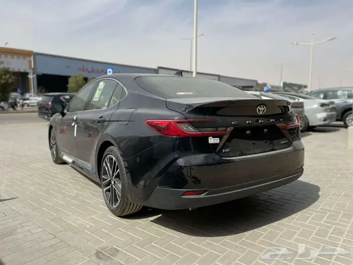 تويوتا كامري LE HEV 2025 كاش قسط ايجار منتهي بالتمليك 3