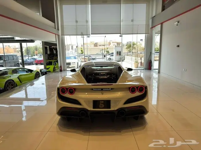 فيراري F8 موديل 2020 6