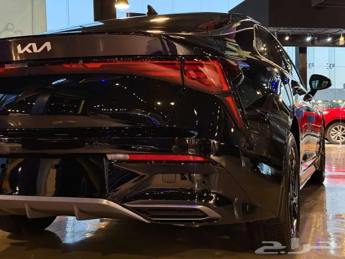 كيا K5 GLS نص فل 2026 الأهلية 3