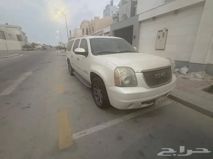 جي ام سي يوكن دينالي XL 2011 6