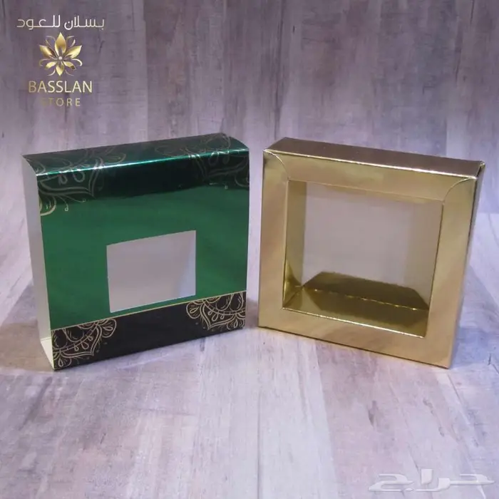 علب هدايا فاخرة بواجهة شفافة 0