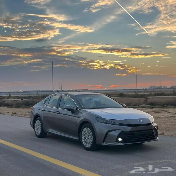 كامري بنزين و هايبرد جميع الفئات 2025 اصفااار 27