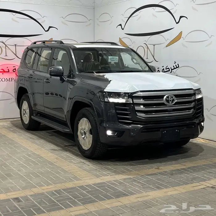 تويوتا لاندكروزر GXR رقم 2 بنزين 2025 كاش أو أقساط 0