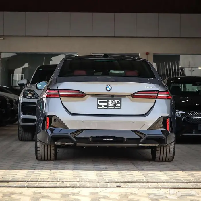 BMW 520 2026 ام كت 3