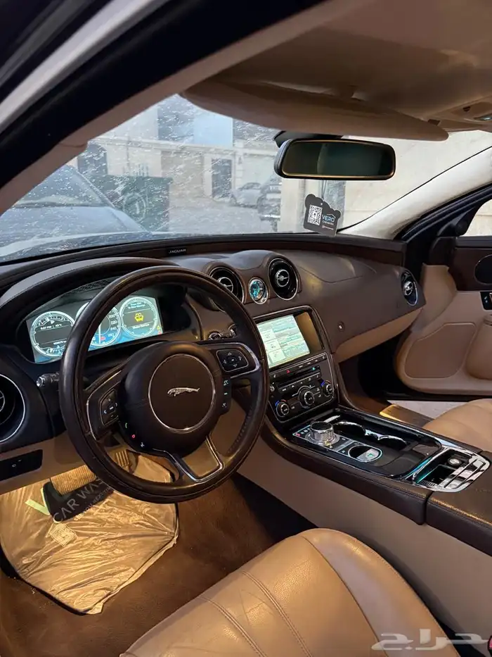 جاكور 2015 Xjl 6