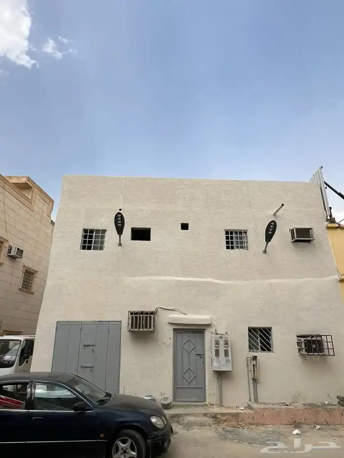 بيت شعبي حي العود دورين   محل تجاري 1