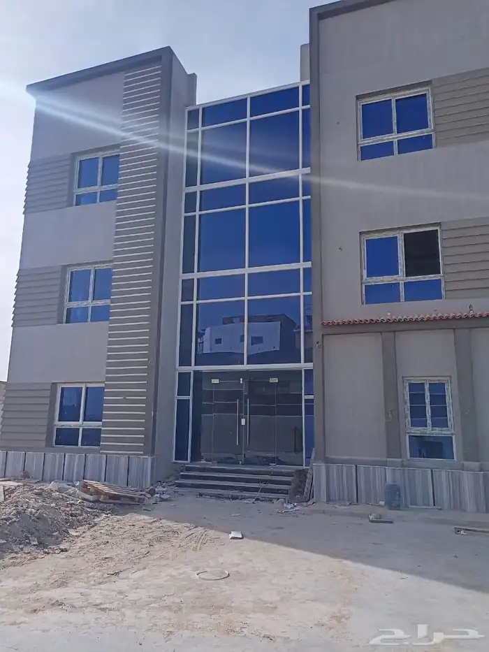 نوافذ وأبواب UPVC المنيوم ابواب WPC 18