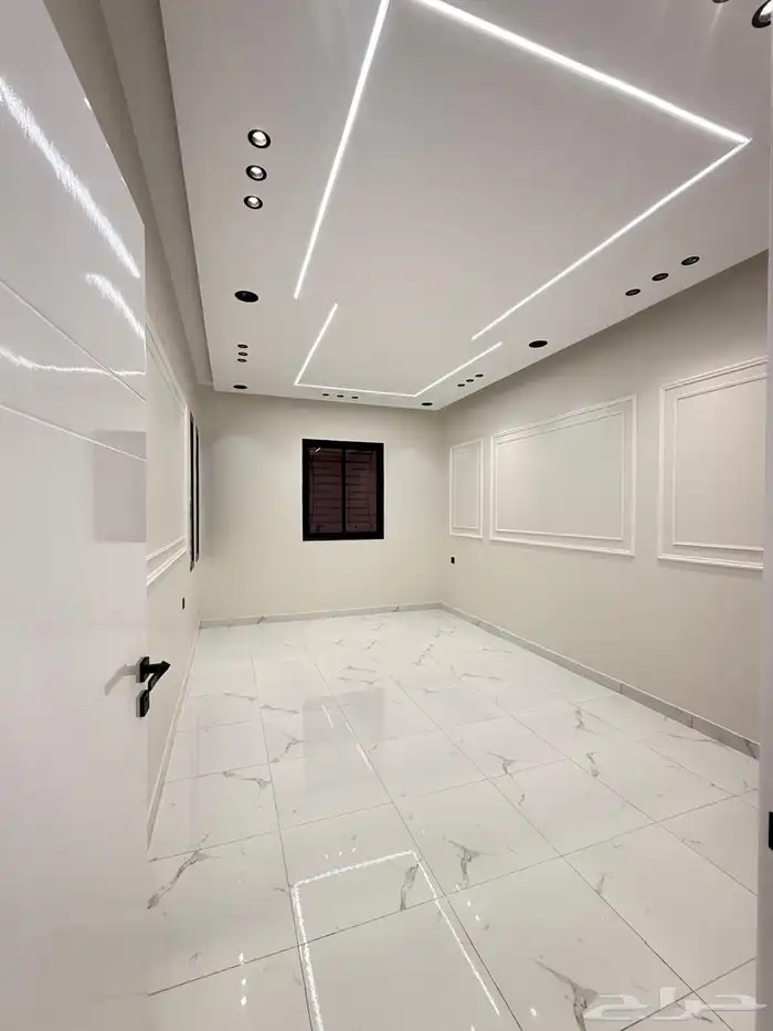 للبيع شقق ارضيه وعلويه مخطط الراجحي 7