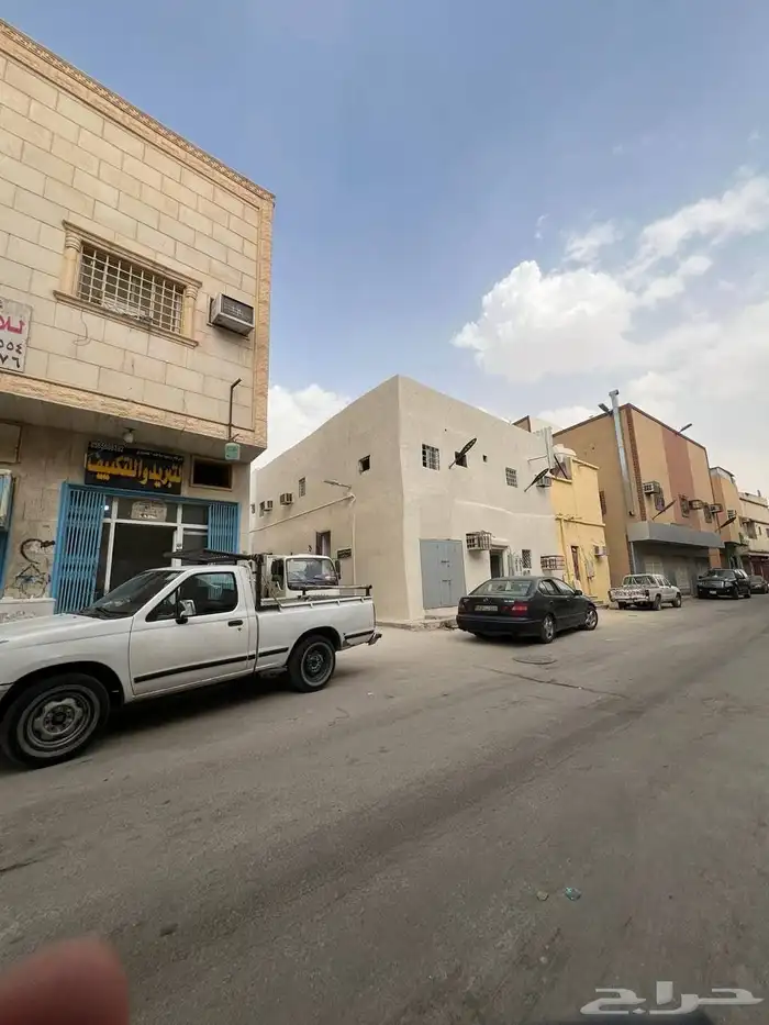 بيت شعبي حي العود دورين   محل تجاري 3